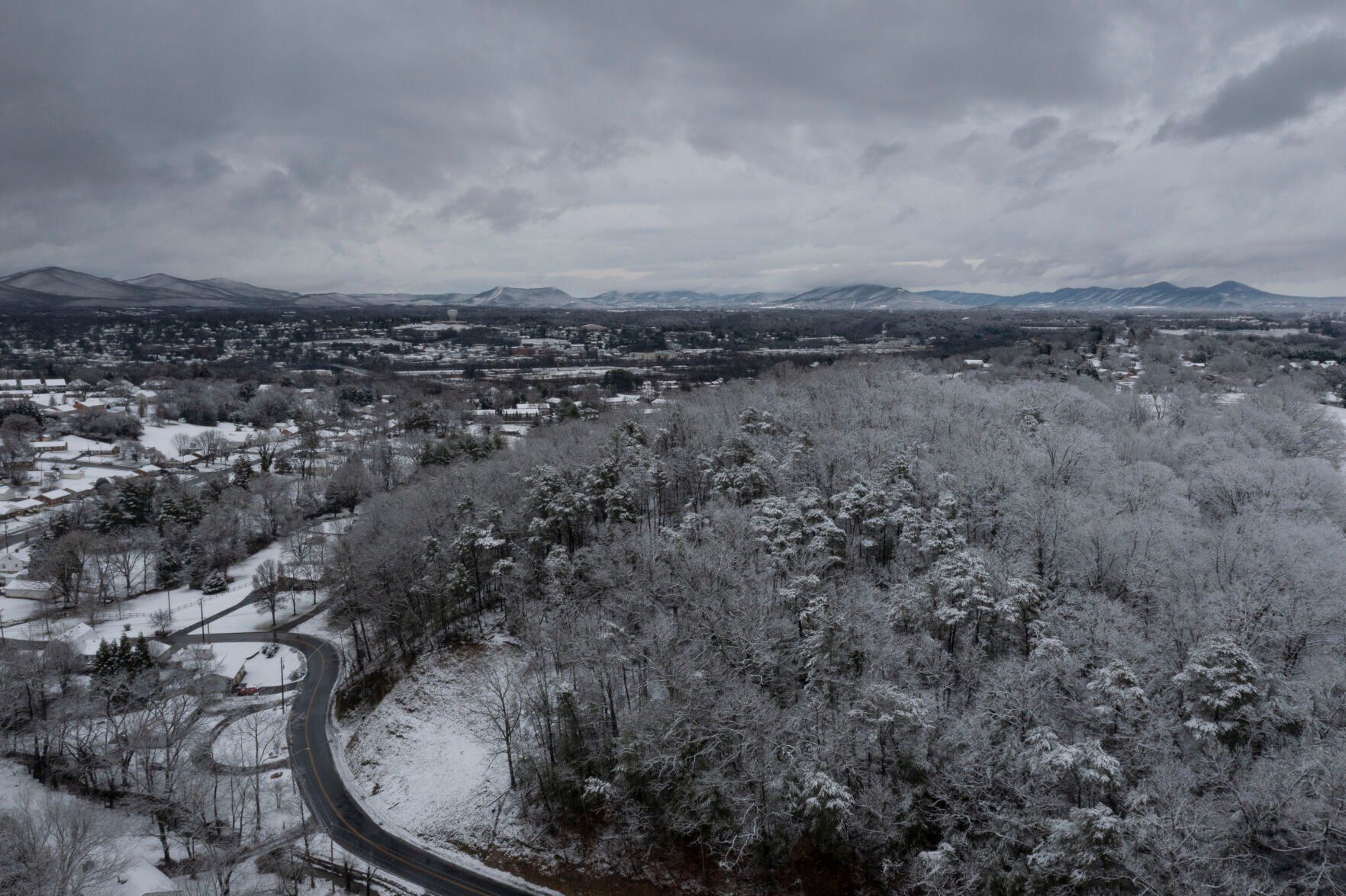 01032022 DH SalemSnow p01